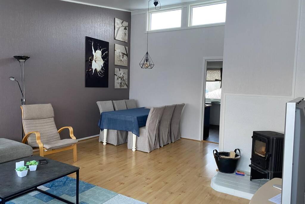 Koselig Hus Til Leie Pa Stokmarknes I Vesteralen Apartment Bagian luar foto